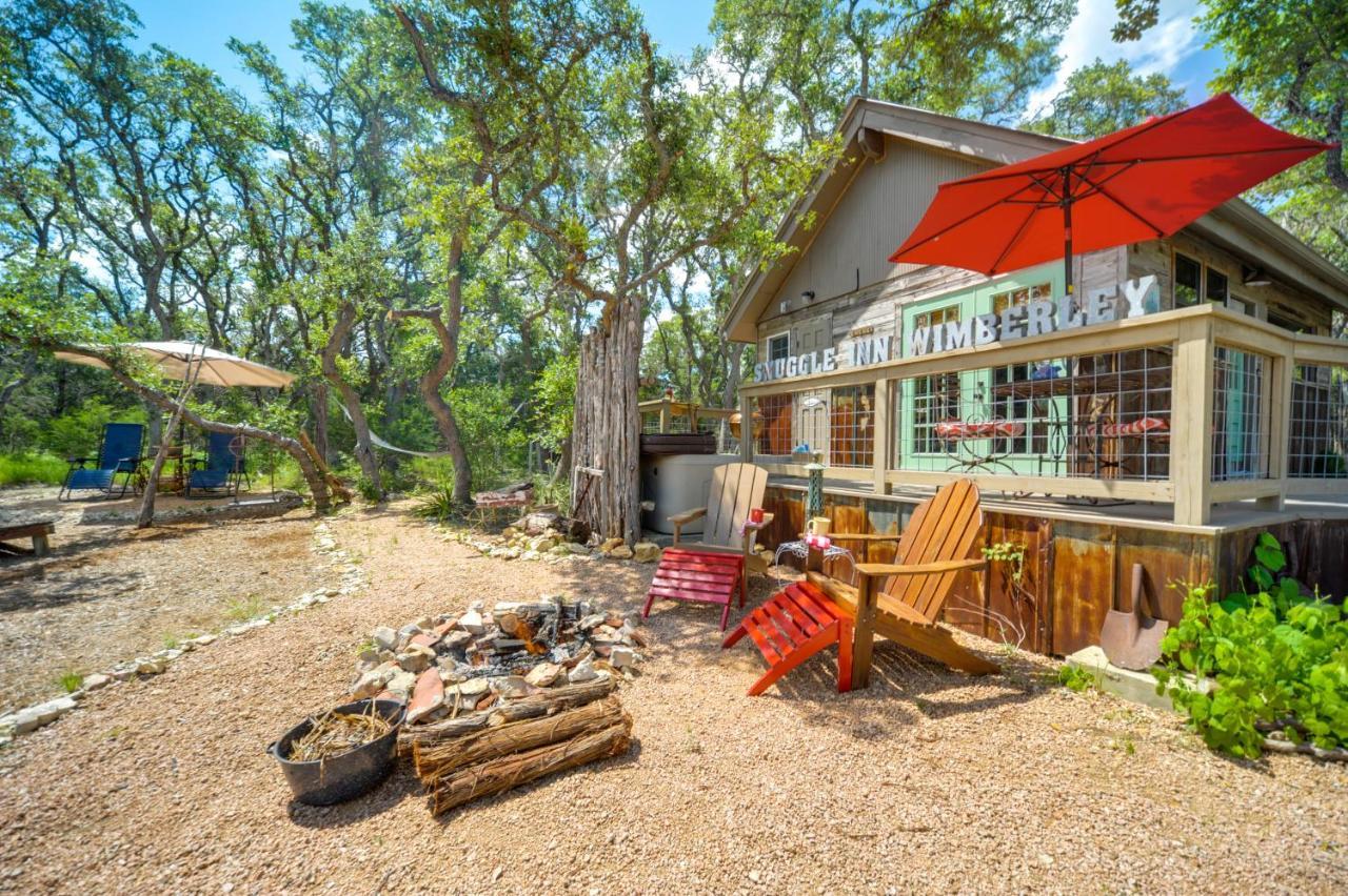 Snuggle Inn Wimberley Cabin With Fire Pit And Deck Exterior foto