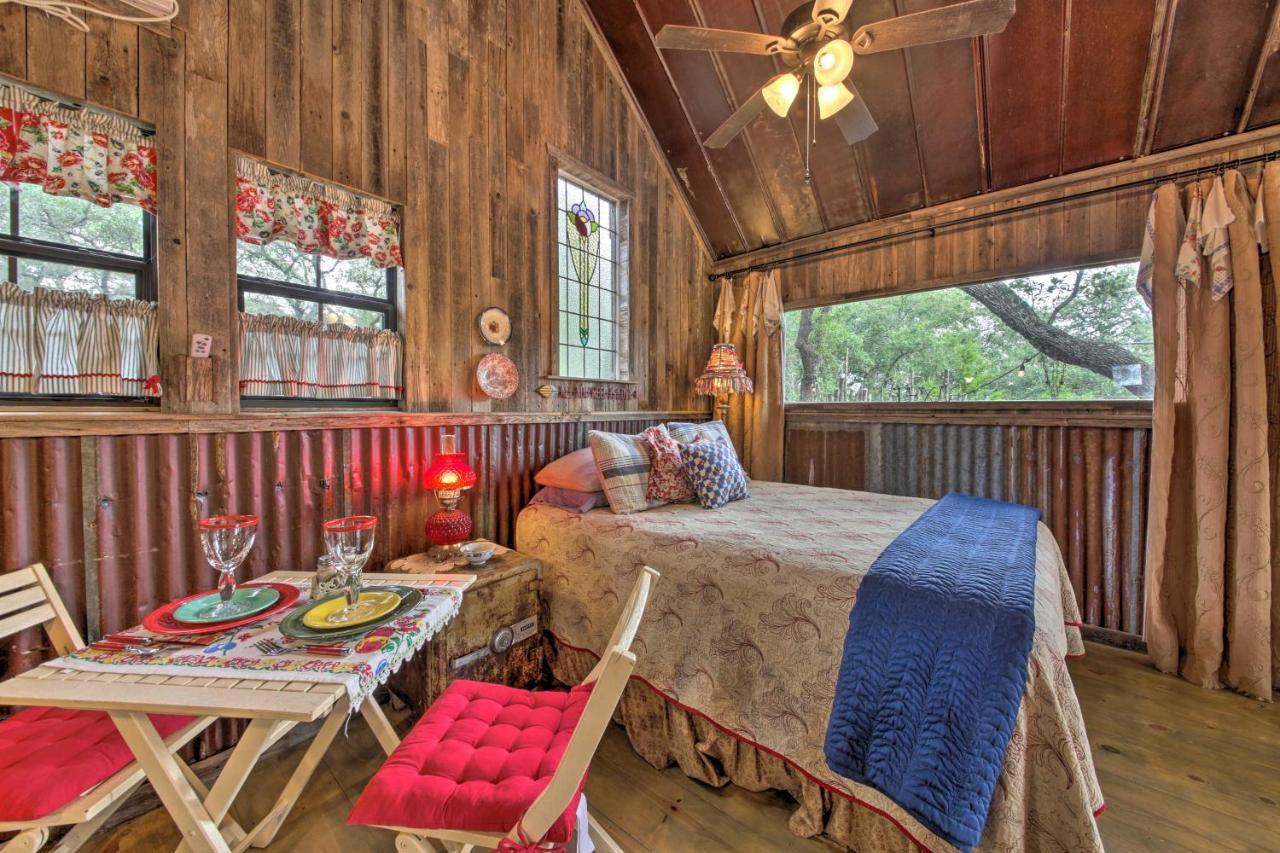 Snuggle Inn Wimberley Cabin With Fire Pit And Deck Exterior foto